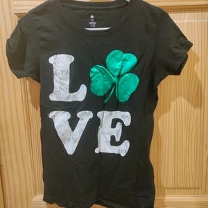 LOVE Tshirt